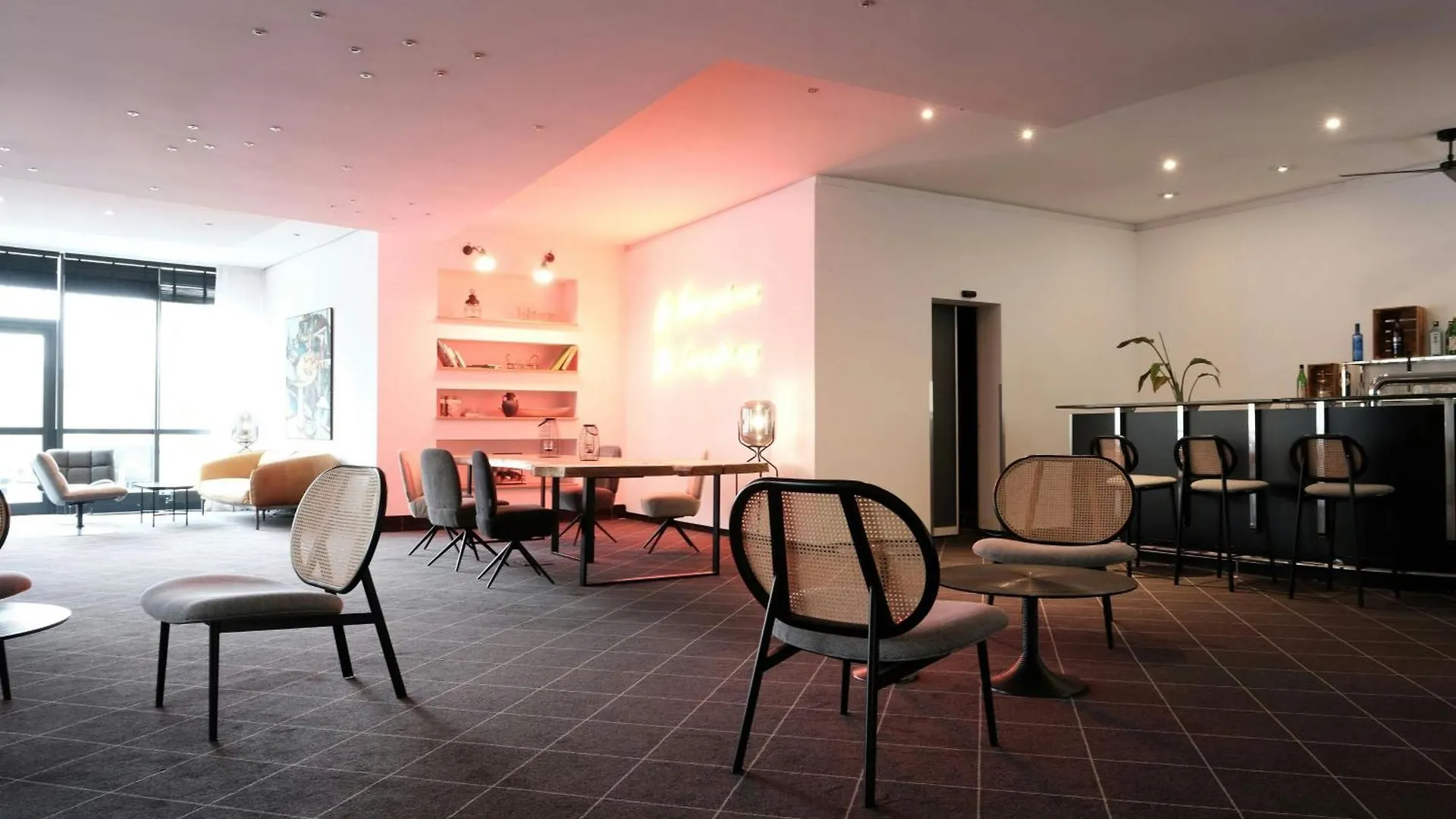 Hotel Four Ratingen Dusseldorf Airport 4*,
